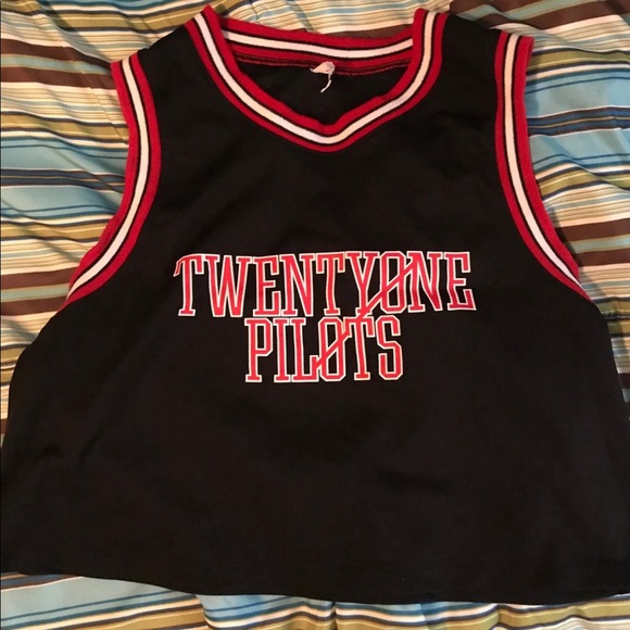 Hot Topic Tops - Twenty one pilots crop tank jersey